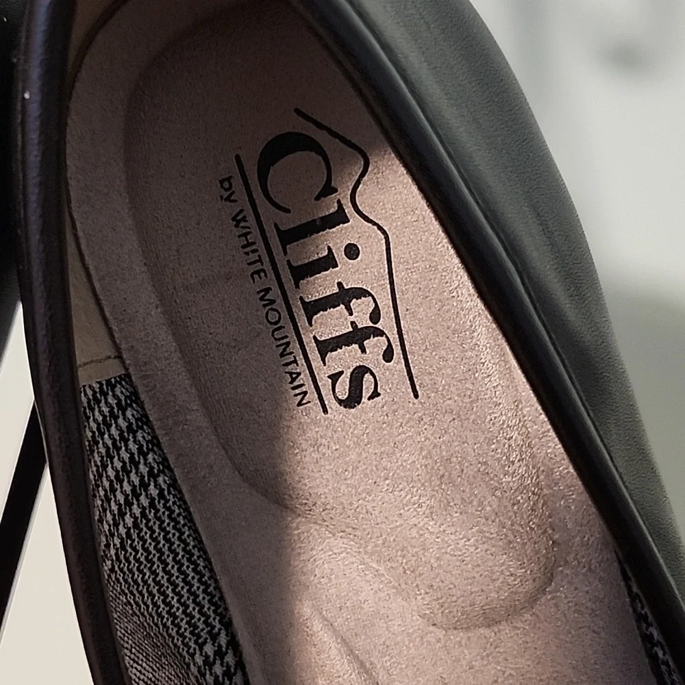 Cliffs Loafers Size 7M NWOB (29) - Picture 2 of 5